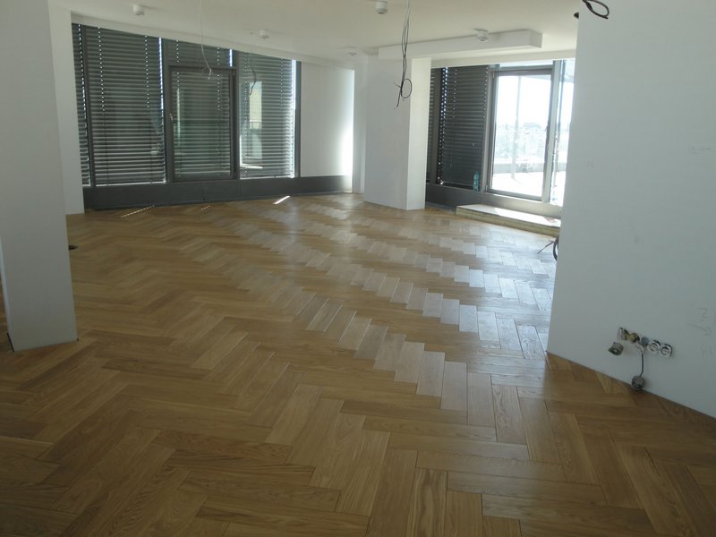 Drevená Dubová palubovka – vzor stromček