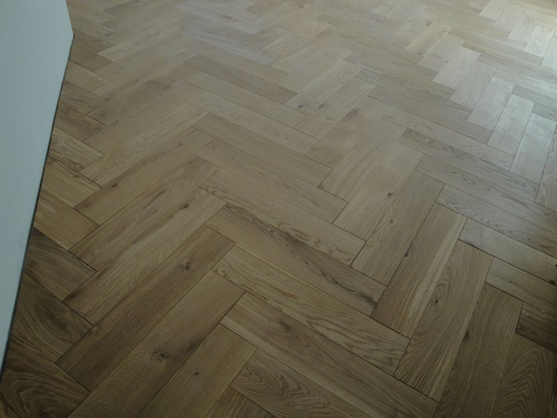 Drevená Dubová palubovka – vzor stromček