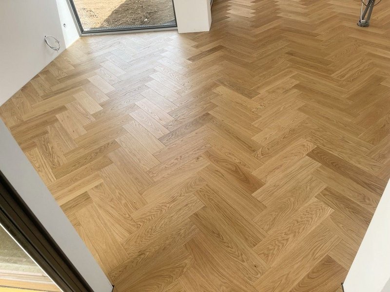 Drevené parkety Herringbone 90° - vzor stromček
