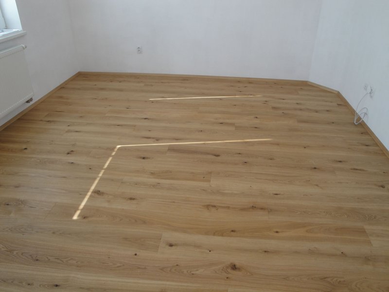 Dub Rustikálny jednolamelový (hrčkový), povrch OLEJ