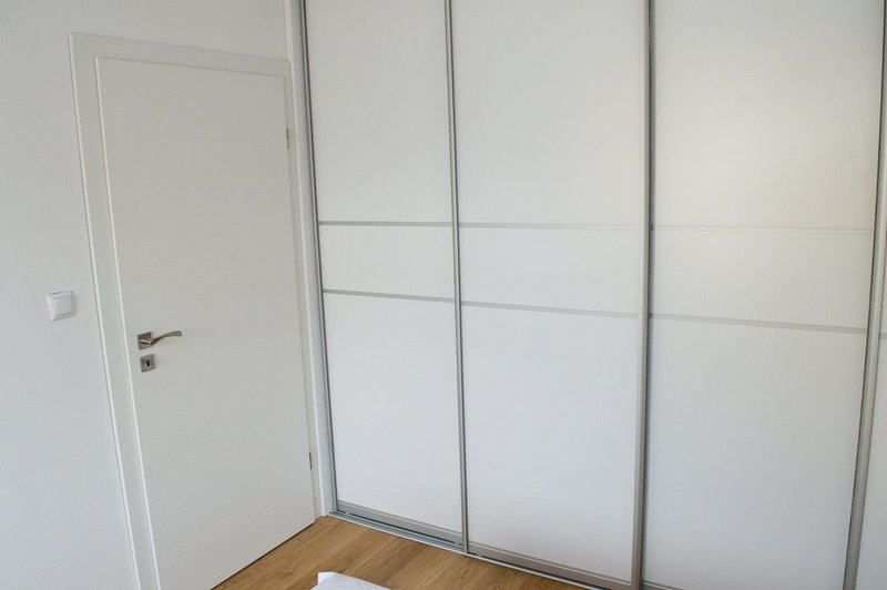 Dvere Hörmann DesignLine Concepto – Bridlica biela