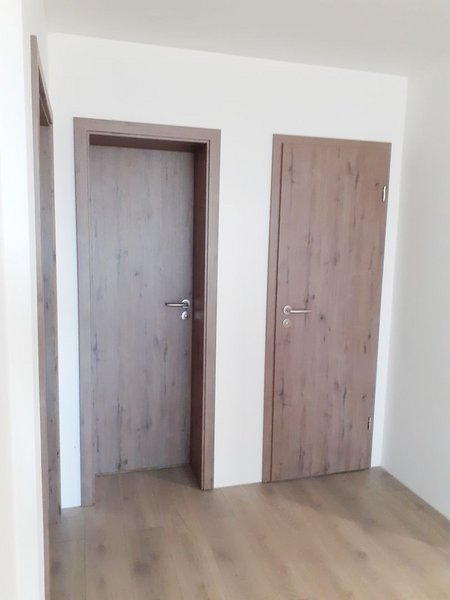 Dvere Hormann Baseline – Duradecor Tmavý dub