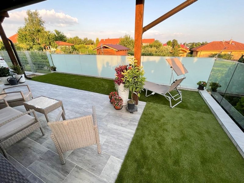 Exkluzívny luxusný trávový koberec Daisy