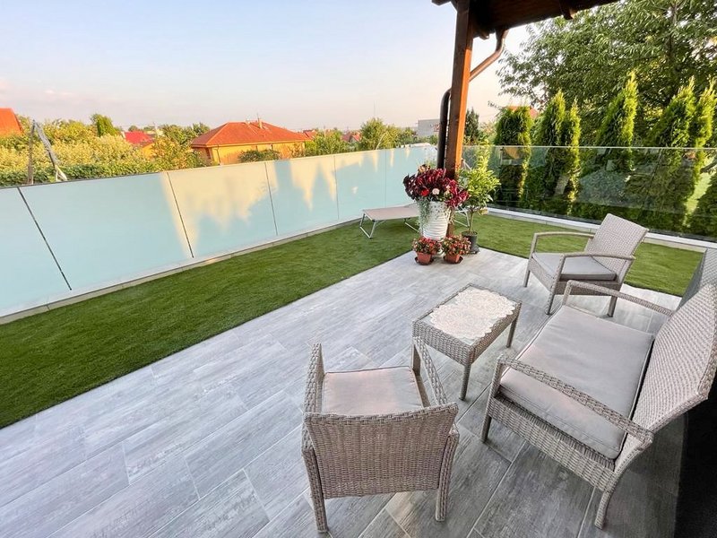 Exkluzívny luxusný trávový koberec Daisy