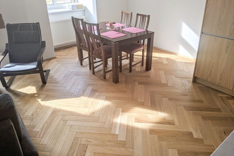 Herringbone drevené parkety hrúbka 11mm