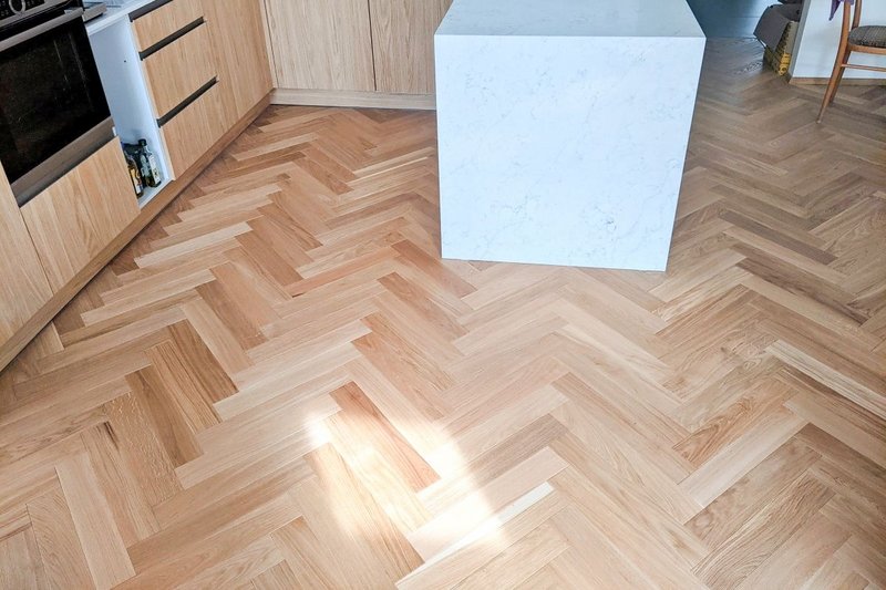 Herringbone drevené parkety hrúbka 11mm