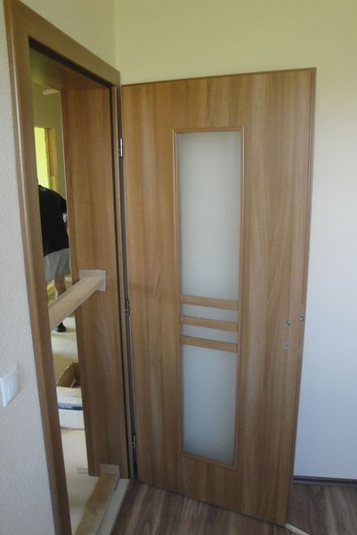 Interiérové dvere – ATVYN, model B-1, dekór Orech prírodný H3703 ST15, sklo Matelux