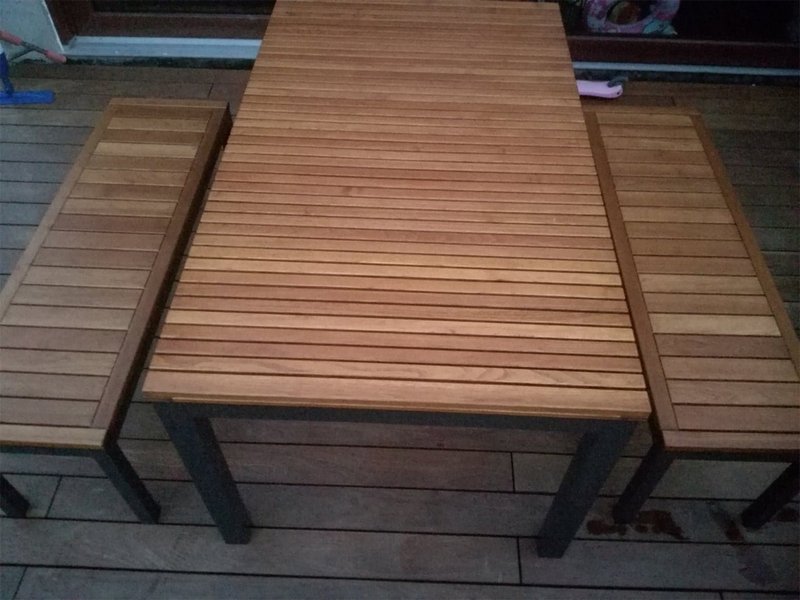 Kvalitný exteriérový nábytok z agátového dreva