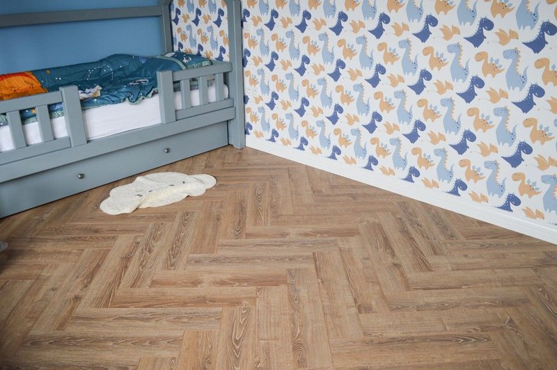 Laminítová podlaha ALSAFLOOR Herringbone 622 Balearic Oak