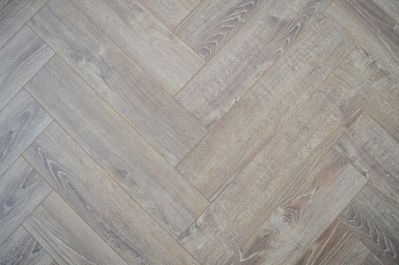 Laminítová podlaha ALSAFLOOR Herringbone 622 Balearic Oak