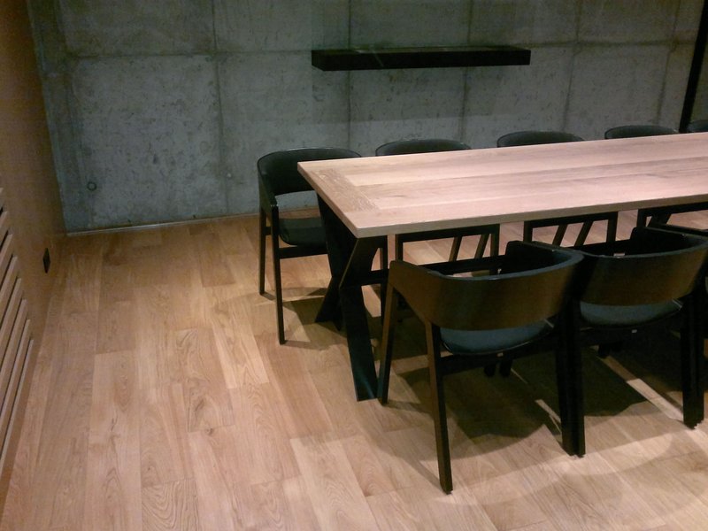 Masívna Dubová parketa 20mm - triedenie Prémium