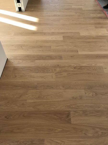 Masívna dubová podlaha, povrchová úprava PURE (vzhľad surového stavu)