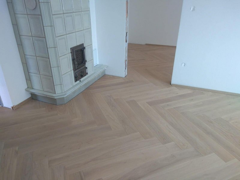Masívna podlaha 20mm, Dub bielený, vzor stromček