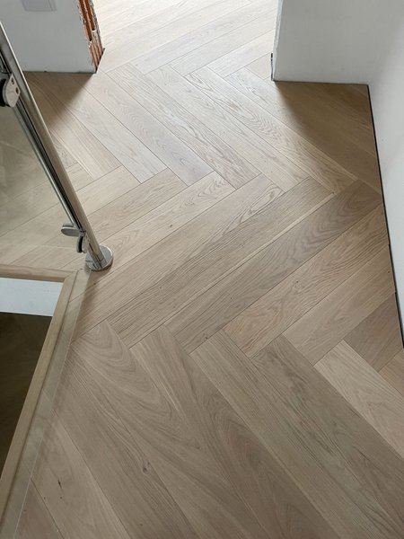 Masívne drevené parkety do stromčeka, voskový olej Silver