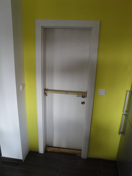 Odolné laminátové dvere CPL, model plné A-1, dekór Biela premium W1000 ST22