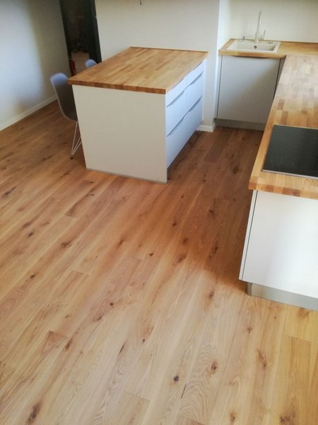 OnlyWood  celomasívne podlahy - dub ANTIQUE