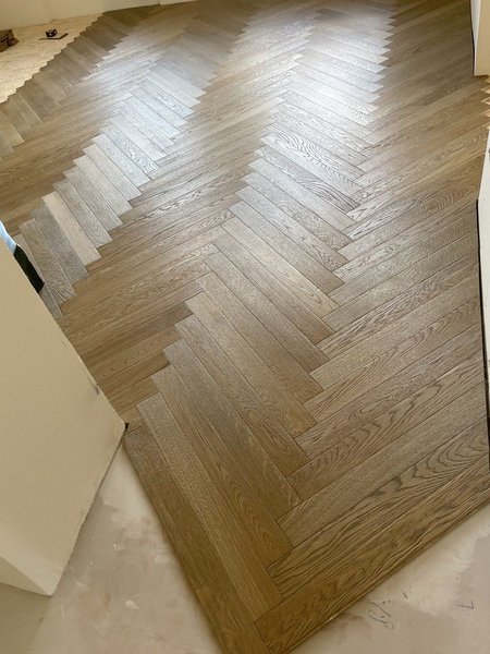Parkety ukladané do Stromčeka – Herringbone 90°