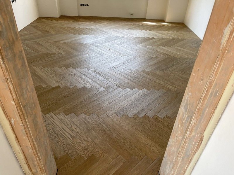 Parkety ukladané do Stromčeka – Herringbone 90°