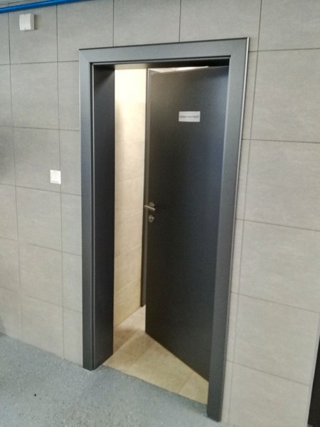 Plné laminátové dvere vo farbe Graphite metalic F503 ST2