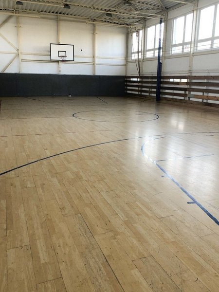 Renovácia školskej telocvične – Lak Bona Super Sport HD