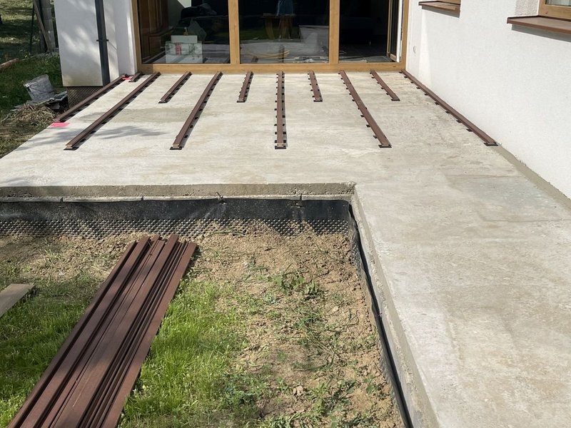 Terasové dosky plný profil NATUR PLUS farba Teak